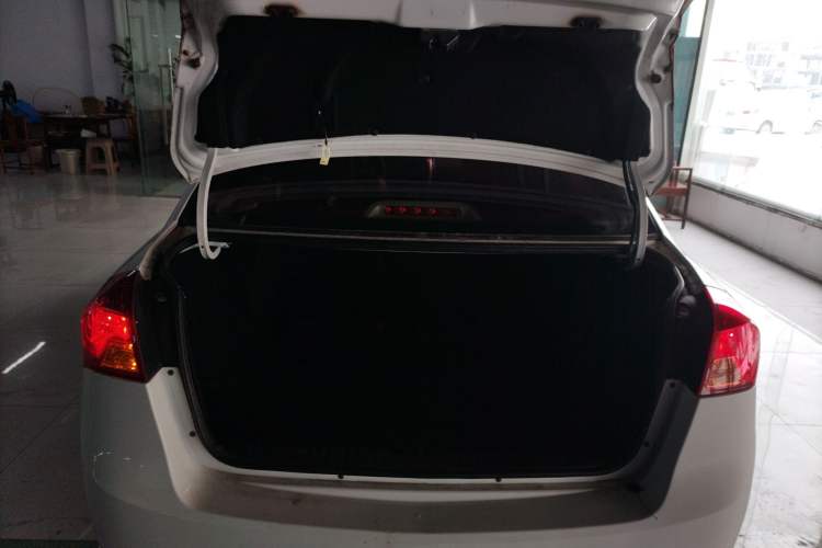 Used Buick Excelle 2015 1.5L Manual Classic Trim
