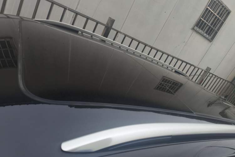 Used Volkswagen Tiguan L 2019 330TSI Automatic Two-Wheel Drive Smart Luxury Version China V Emission Standard
