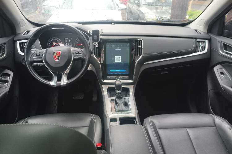 Used Roewe RX5 2019 20T Two-Wheel Drive Automatic Ali Smart Connectivity Platinum Edition
