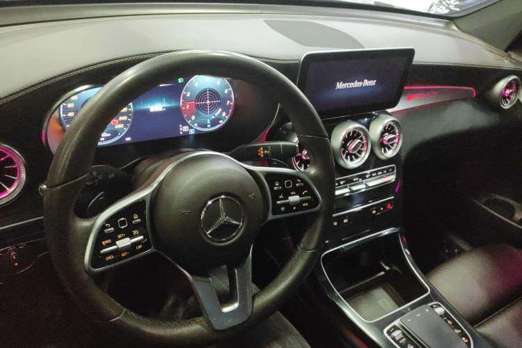 Used Mercedes-Benz GLC 2020 Facelifted GLC 260 L 4MATIC Dynamic Edition
