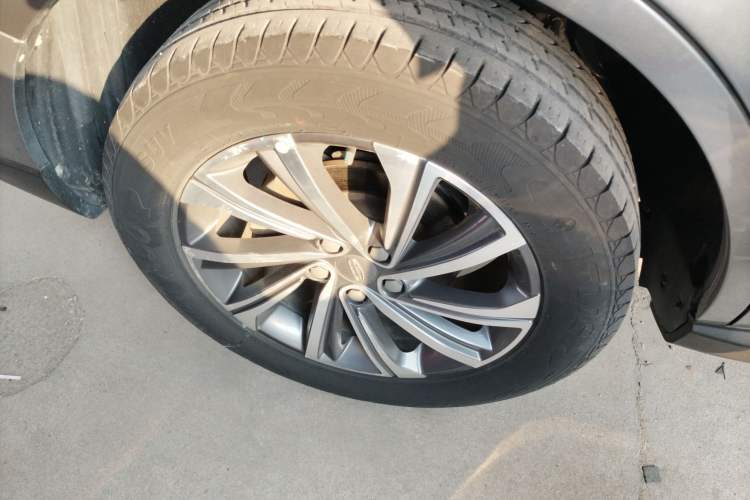 Used Geely Auto Vision X6 2020 1.4T CVT Luxury Edition
