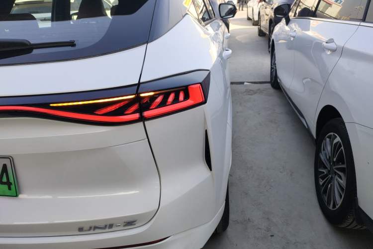 Used Changan UNI-Z New Energy 
