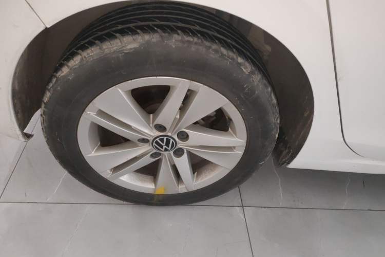 Used Volkswagen Golf 2023 200TSI DSG
