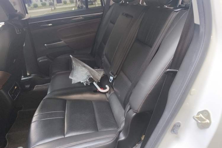 Used GAC Trumpchi GS8 2017 320T Two-Wheel Drive Luxury Edition (7 Seats)
