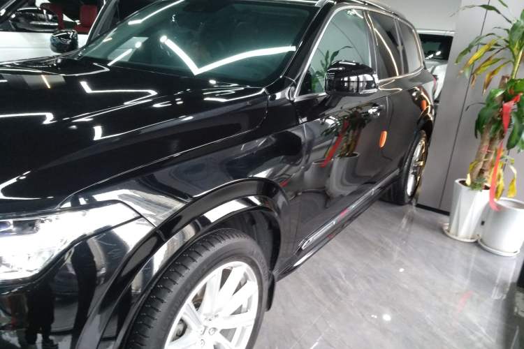 Used Volvo XC90 2019 T5 Zhiyi Edition 5-Seater China VI Standard
