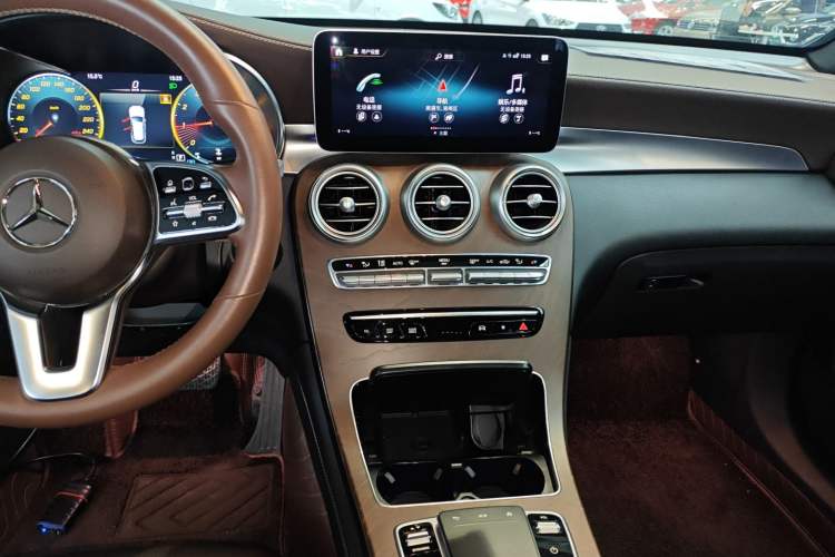 Used Mercedes-Benz GLC 2021 GLC 260 L 4MATIC Luxury Model