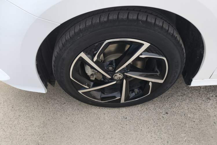 Used MG 5 2021 300TGI DCT Elegant Luxury Edition
