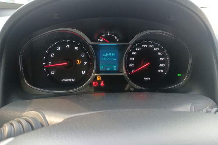 Used Chevrolet Captiva 2017 2.4L 4x4 Flagship Edition 7-Seater
