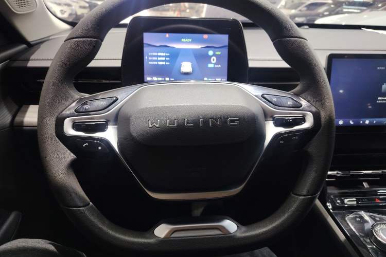 Used Wuling Xingguang 2023 70 Standard Edition
