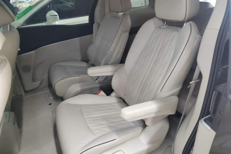 Used Buick GL8 2022 Land Business Class 652T Luxury Model