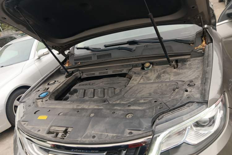 Used Geely Auto Emgrand X7 Sport 2020 1.8TD DCT Two-Wheel Drive Smart Connect 4G-Enabled Version
