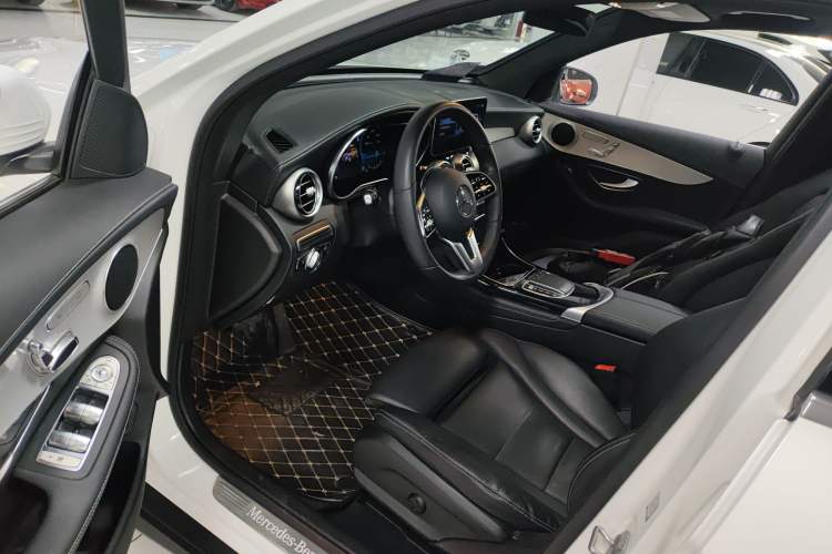 Used Mercedes-Benz GLC 2021 GLC 260 L 4MATIC Dynamic Edition
