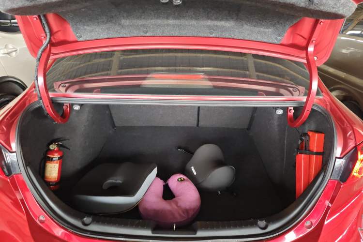 Used Mazda Mazda 3 Axela 2017 Sedan 1.5L Automatic Luxury Model Emission Standard China V