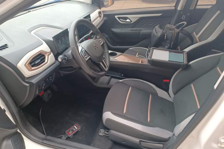 Used SOL E10X 2021 302 km Range Luxury Version 30.2 kWh