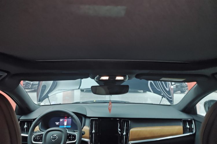 Used Volvo S90 2024 B5 Zhiyi Luxury Edition
