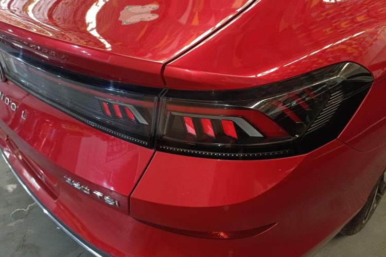 Used Volkswagen Lamando 2023 Lavida L 280TSI DSG Cool & Spicy Edition