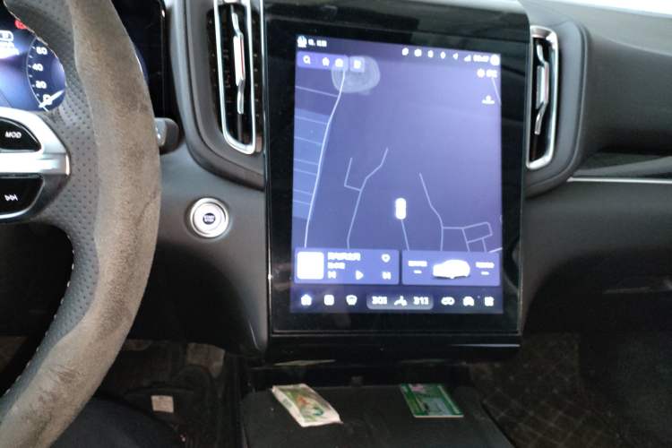 Used Hongqi HS3 PHEV 2025 Model 125km Jingwei PLUS 2 Millionth Anniversary Edition