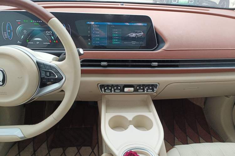 Used ORA Good Cat 2023 401 km Standard Range Prestige Version Lithium Iron Phosphate