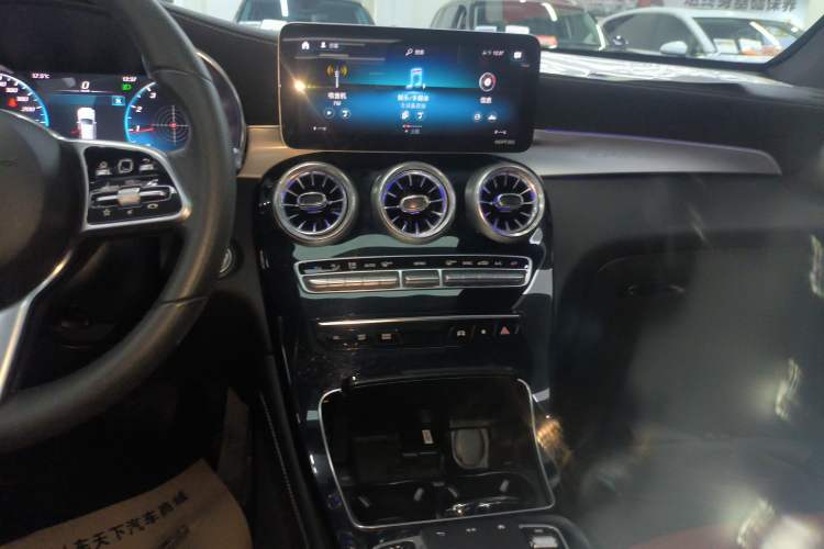 Used Mercedes-Benz GLC 2021 GLC 260 L 4MATIC Dynamic Edition
