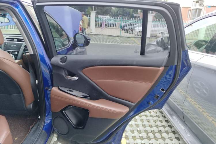 Used Acura CDX 2019 1.5T Two-Wheel Drive Deluxe Edition
