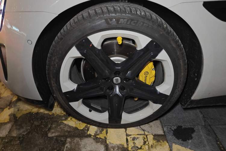 Used  SU7 2024 Four-Wheel Drive Ultra-Long Range Advanced Intelligent Driving Max Edition
