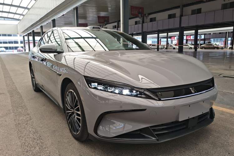 Used BYD Han 2025 DM-i Intelligent Driving Edition 125KM LiDAR Flagship Model