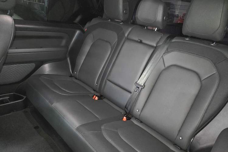 Used Land Rover Defender 2023 90 2.0T P300 X-DYNAMIC HSE