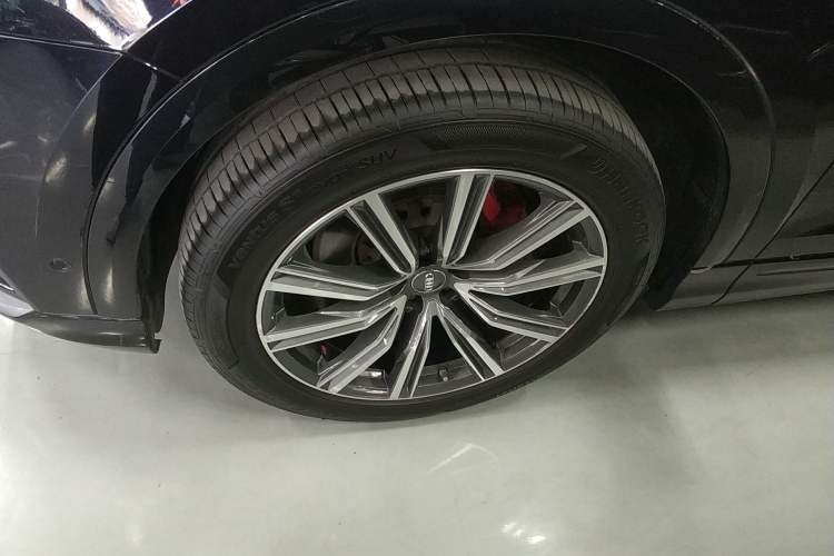 Used Audi Q8 2019 45 TFSI Prestige Dynamic Edition
