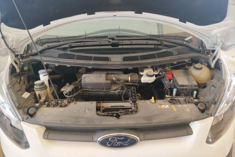 Used Ford Transit 2019 2.0T Diesel Multi-Purpose Commercial Vehicle Short Wheelbase Low Roof 6-Seater China VI Standard
