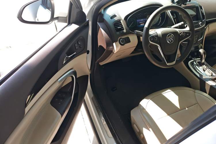 Used Buick Regal 2015 2.0L Elite Fashion Edition