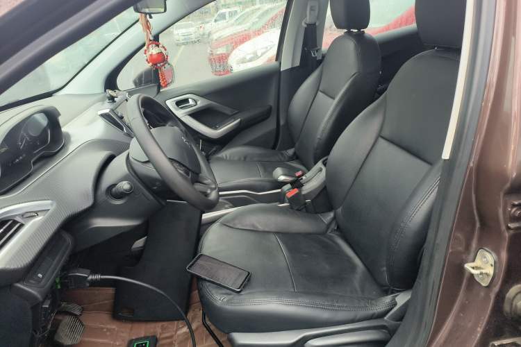 Used Peugeot 2008 2014 1.6L Automatic Excellence Edition
