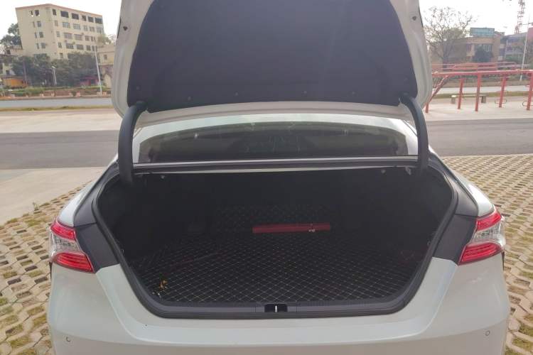 Used Toyota Camry 2021 2.0S FENGSHANG Edition