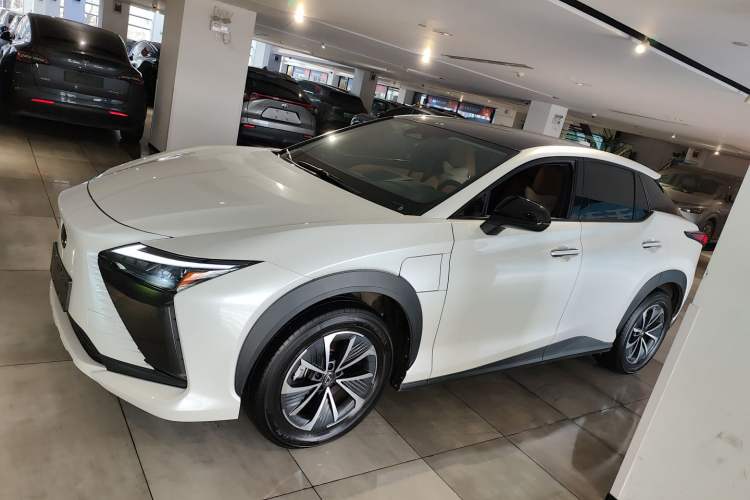 Used Lexus RZ 2023 450e All-Wheel Drive Luxury Edition
