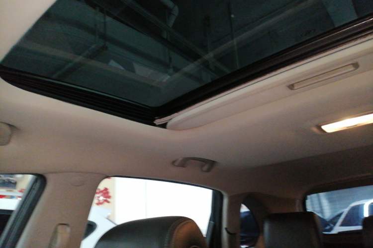 Used Chevrolet Captiva 2014 2.4L 4x4 Flagship Edition 7 Seats
