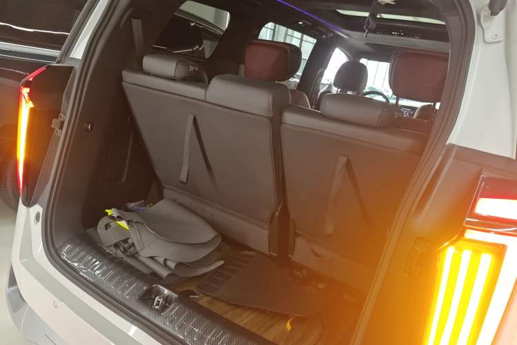 Used GAC Trumpchi M8 2023 Zongshi Series Dual-Motor Supreme Edition