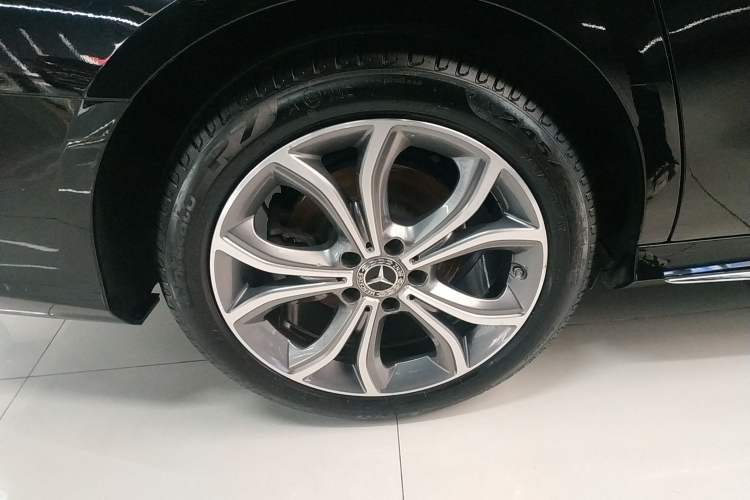 Used Mercedes-Benz E-Class 2023 E 300 L Sporty and Stylish Model