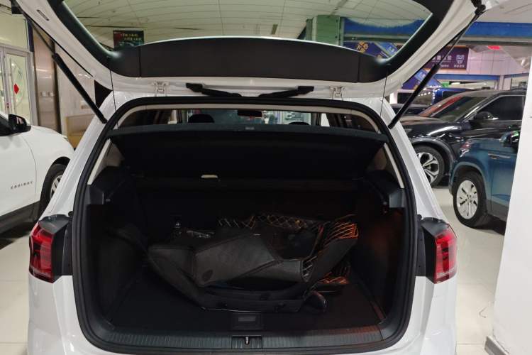 Used Volkswagen Golf Sportsvan 2018 1.6L Automatic Comfort Model
