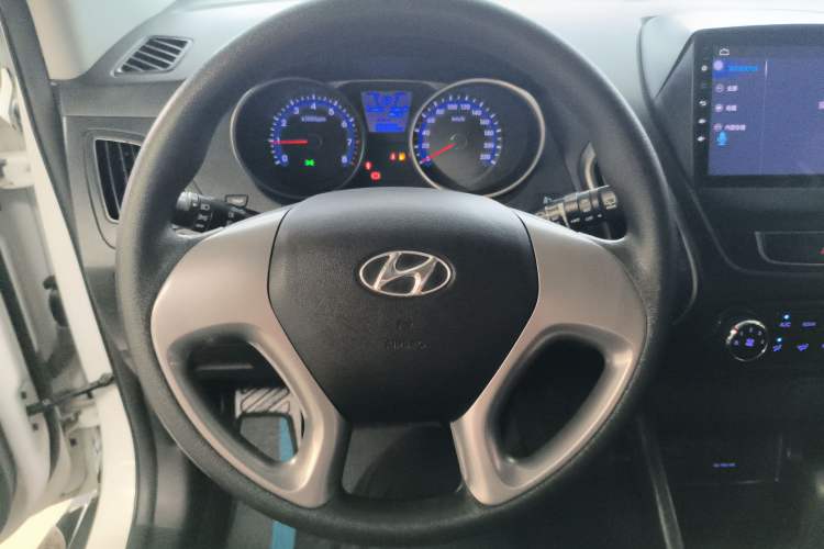 Used Hyundai ix35 2015 2.0L Automatic 2WD Comfort Edition China V Standard
