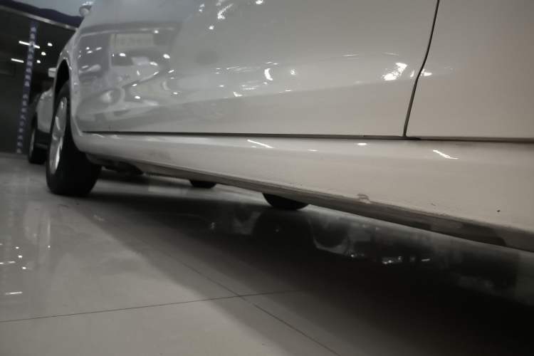 Used Volkswagen Golf 2016 1.6L Automatic Fashion Model
