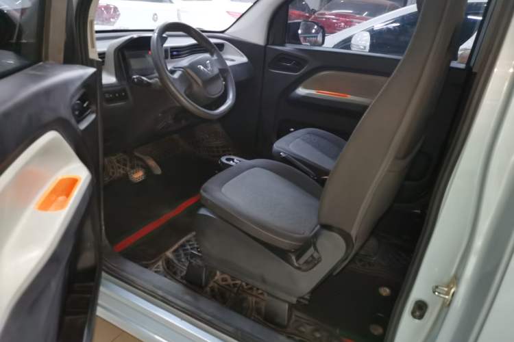 Used Wuling Hongguang MINIEV 2022 Easy Version Lithium Iron Phosphate

