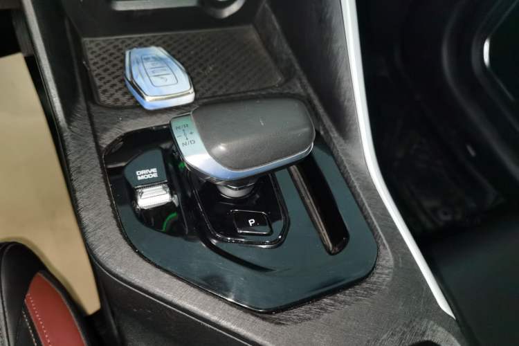 Used Geely Auto Coolray 2021 1.4T DCT Platinum Edition
