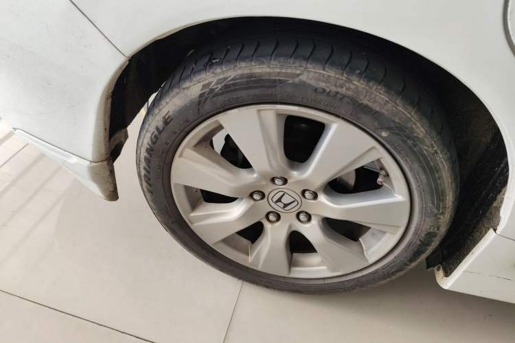 Used Honda Jade 2014 1.8L Automatic Comfort Elite Version 5 Seats
