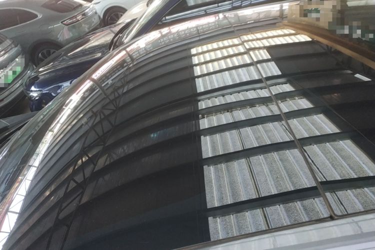 Used  11 2024 730 Luxury Edition with Three Lasers and Rear-Wheel Drive
