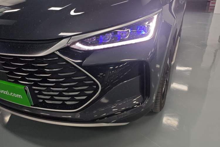 Used BYD Tang New Energy 2024 DM-i Glory Edition 112KM Prestige Model