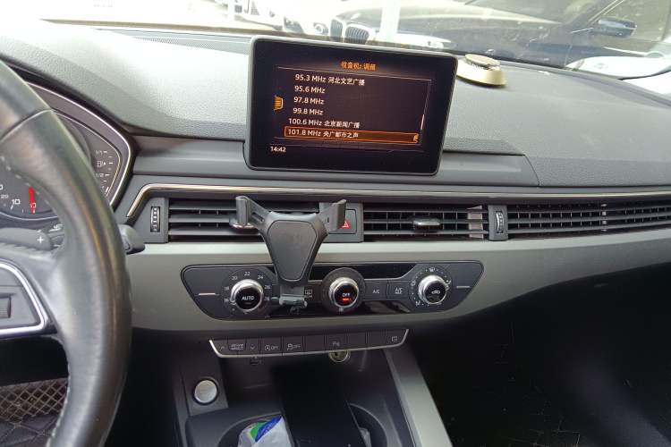 Used Audi A4L 2019 40 TFSI Ambition China VI
