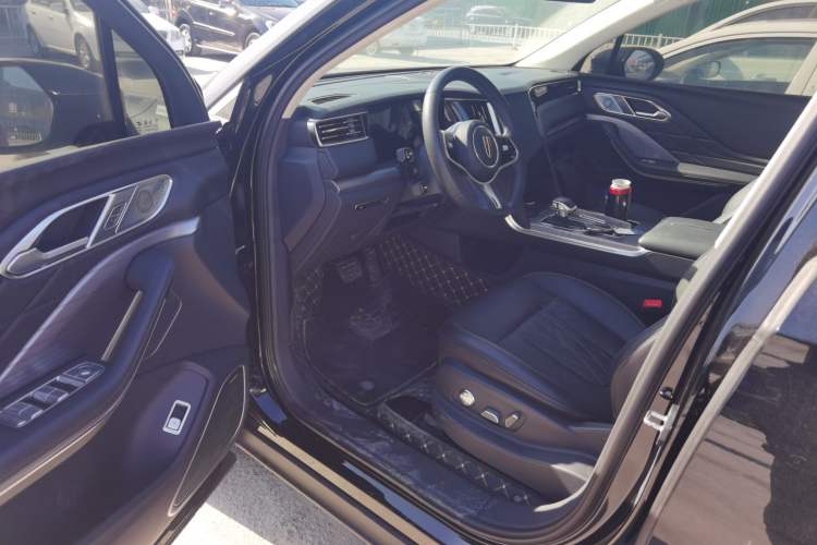 Used Hongqi HS7 PHEV 2024 2.0T PHEV Four-Wheel Drive Flagship Edition 7 Seats
