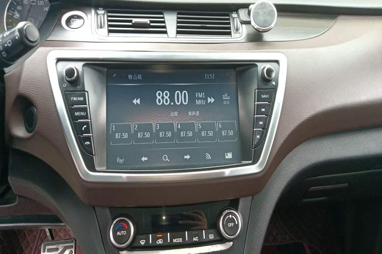 Used Land X7 2016 2.0T Panoramic Prestige Edition