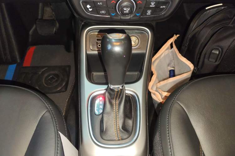 Used  Compass 2017 200T Automatic Family Edition