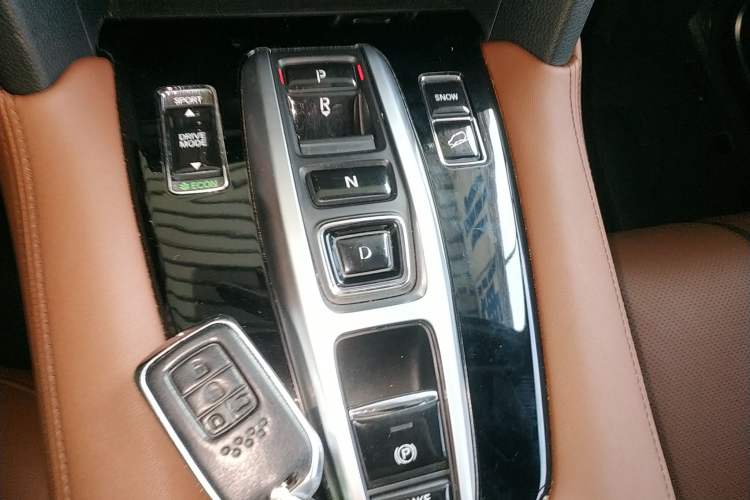 Used Honda UR-V 2020 370TURBO Two-Wheel Drive Luxury Edition
