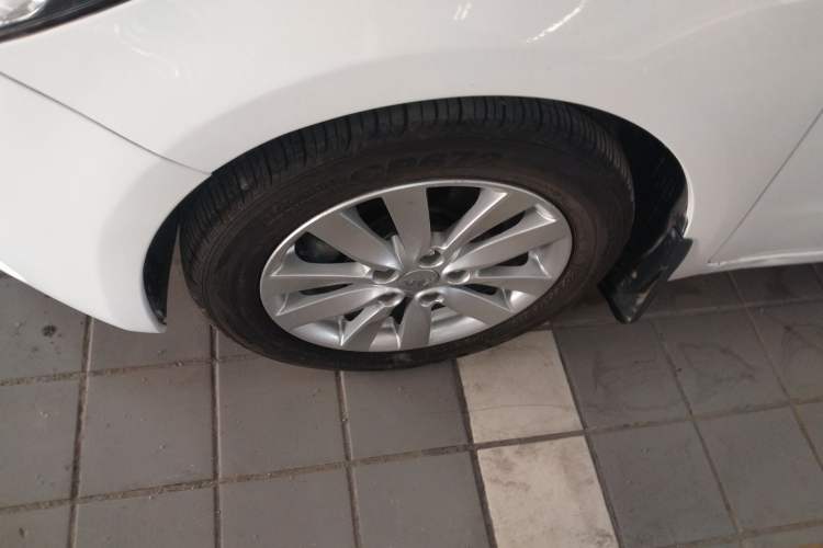 Used Kia K3 2015 1.6L Manual GLS